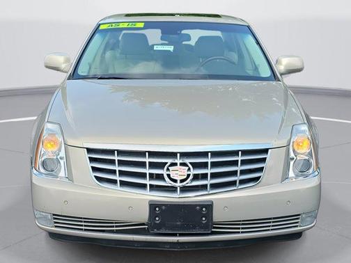 2008 Cadillac DTS Base