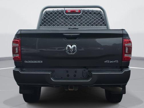 2019 RAM 2500 Laramie Crew Cab 4x4 6'4' Box