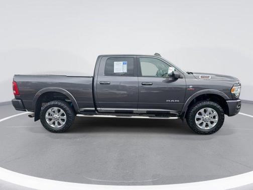 2019 RAM 2500 Laramie Crew Cab 4x4 6'4' Box