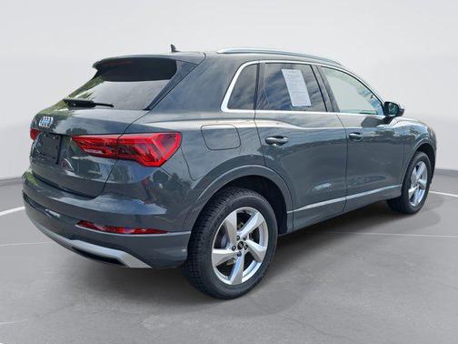 2022 Audi Q3 40 Premium Plus