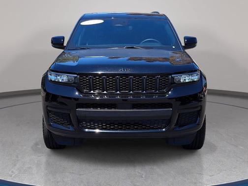 Diamond Black Crystal Pearlcoat 2023 Jeep Grand Cherokee L Altitude