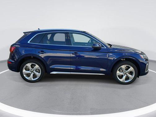 2023 Audi Q5 45 S line Prestige