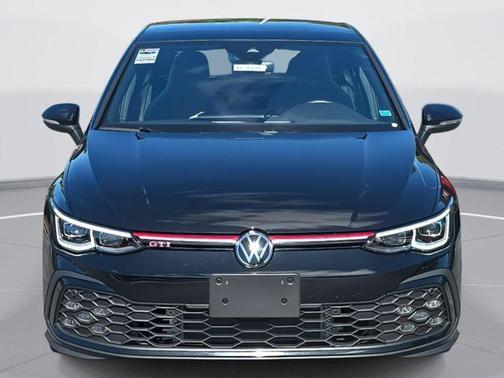 2024 Volkswagen Golf GTI 2.0T SE DSG