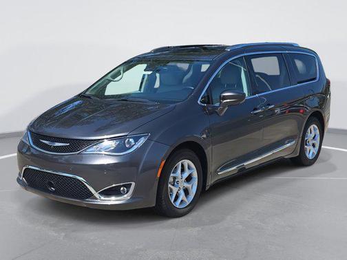 2018 Chrysler Pacifica Touring-L Plus