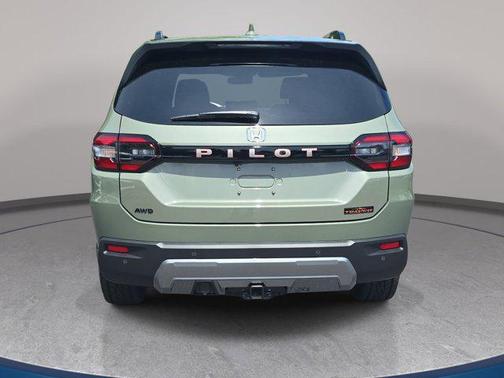 Ash Green Metallic 2026 Honda Pilot TrailSport