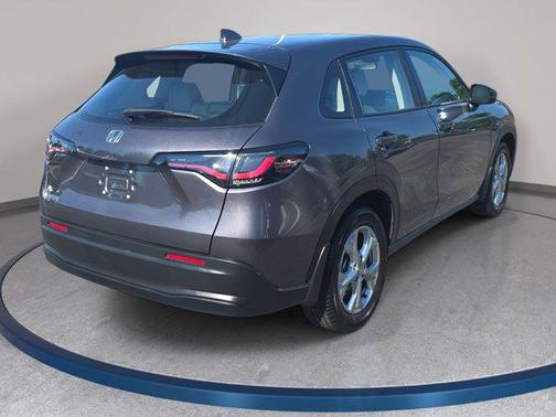 Modern Steel Metallic 2023 Honda HR-V LX