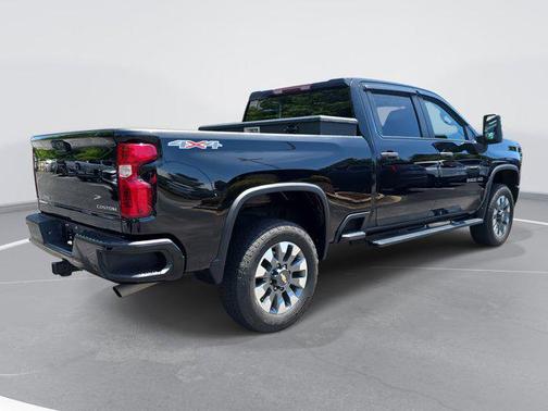 2022 Chevrolet Silverado 2500 Custom