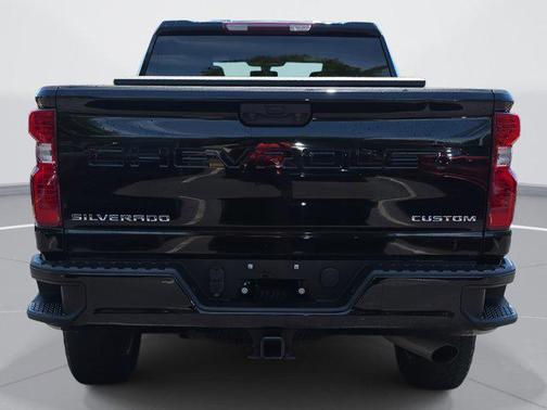 2022 Chevrolet Silverado 2500 Custom
