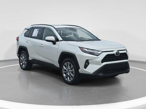 2022 Toyota RAV4 XLE Premium