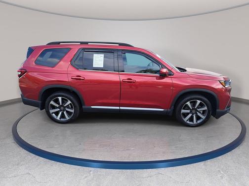 Radiant Red Metallic II 2025 Honda Pilot Touring 8-Passenger
