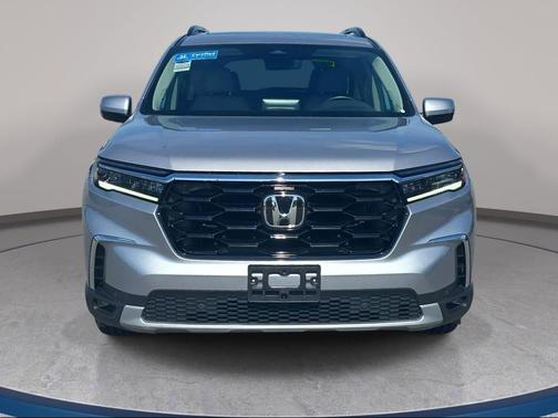 Lunar Silver Metallic 2025 Honda Pilot Touring 8-Passenger