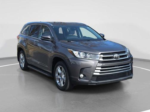 2017 Toyota Highlander Limited