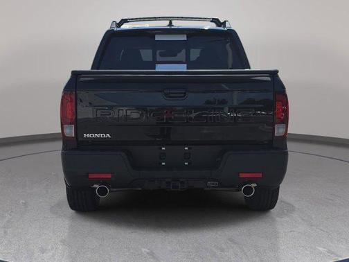 Crystal Black Pearl 2026 Honda Ridgeline RTL