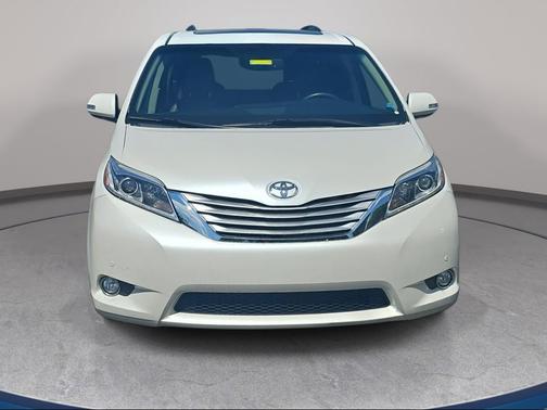 Blizzard Pearl 2015 Toyota Sienna Limited