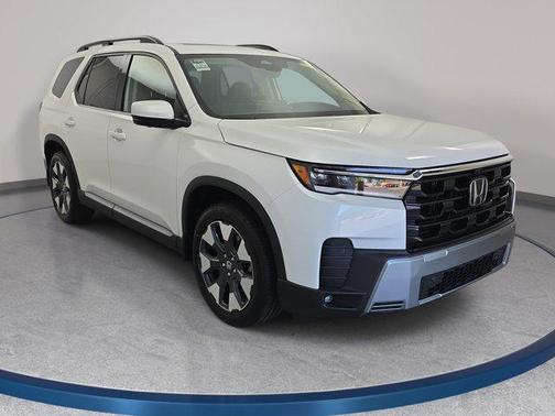 Platinum White Pearl 2026 Honda Pilot Elite