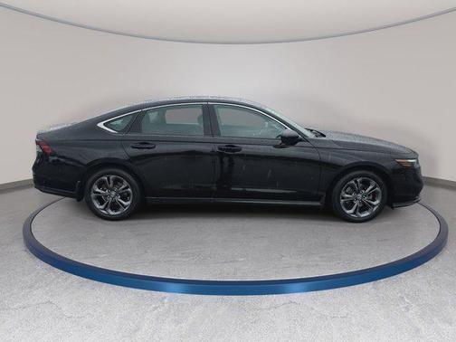 Crystal Black Pearl 2023 Honda Accord EX