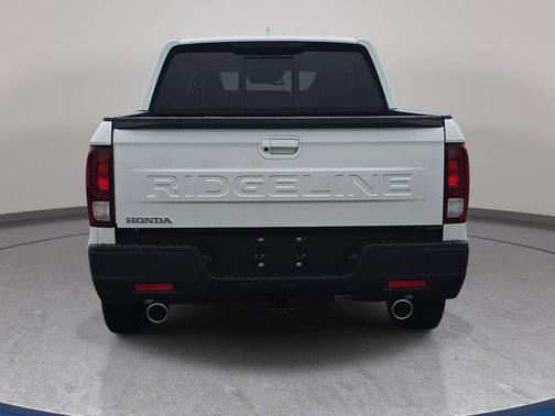 Platinum White Pearl 2026 Honda Ridgeline RTL