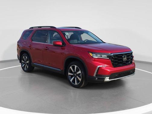 2024 Honda Pilot Touring 8-Passenger