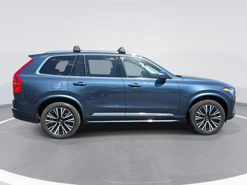 2023 Volvo XC90 Recharge Plug-In Hybrid T8 Core Bright Theme