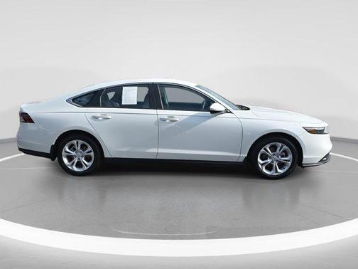 2025 Honda Accord LX 1.5T