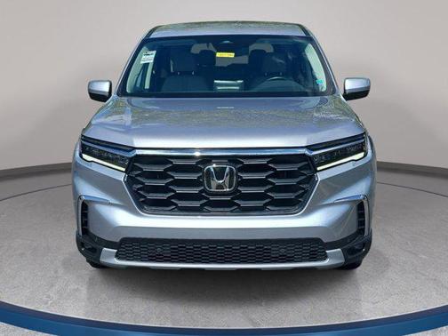 Lunar Silver Metallic 2025 Honda Pilot EX-L