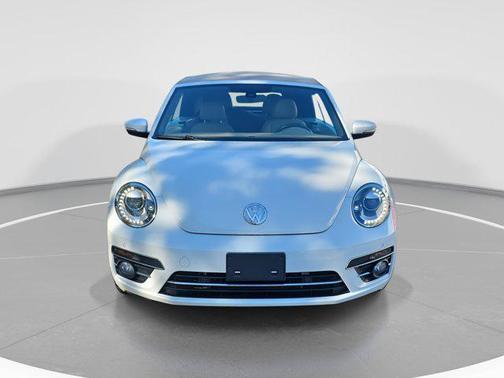 2018 Volkswagen Beetle 2.0T SE