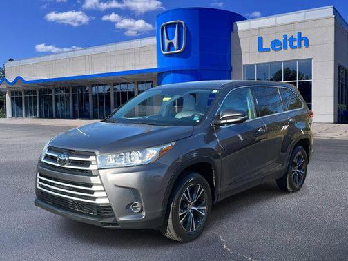 2019 Toyota Highlander LE I4