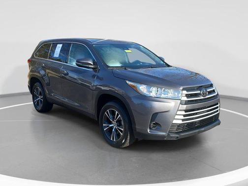 2019 Toyota Highlander LE I4