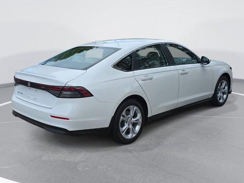 2025 Honda Accord LX 1.5T