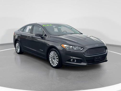 2016 Ford Fusion Hybrid SE