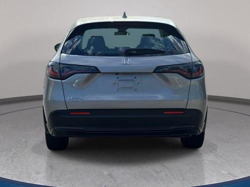 Lunar Silver Metallic 2023 Honda HR-V LX