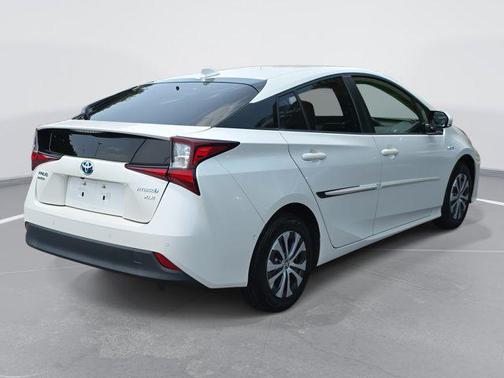 2020 Toyota Prius XLE