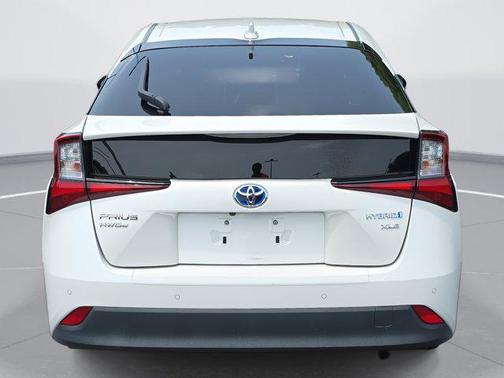 2020 Toyota Prius XLE