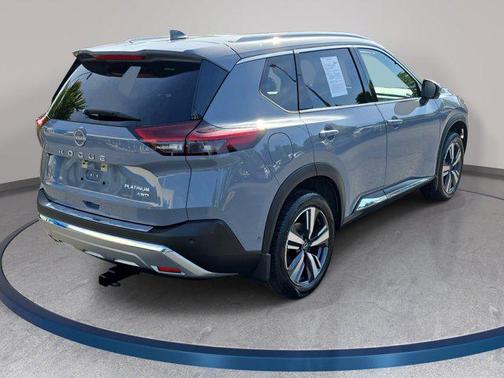 Boulder Gray Pearl 2022 Nissan Rogue Platinum
