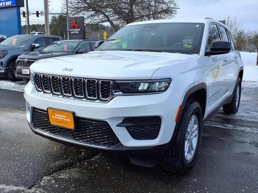 2025 Jeep Grand Cherokee Laredo 4x4