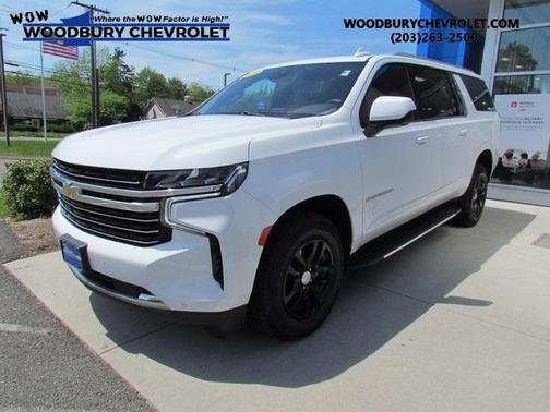2023 Chevrolet Suburban LT