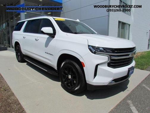 2023 Chevrolet Suburban LT