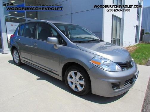 2011 Nissan Versa 1.8 SL