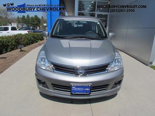 2011 Nissan Versa 1.8 SL