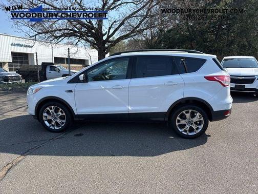 Oxford White 2016 Ford Escape SE