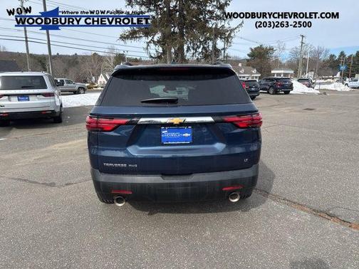 2022 Chevrolet Traverse LT Cloth