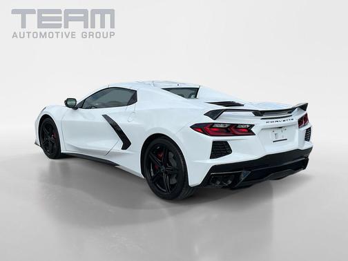 Arctic White 2026 Chevrolet Corvette Stingray w/3LT
