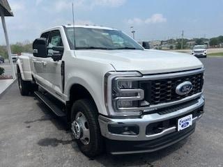 2025 Ford F-350 Lariat Super Duty