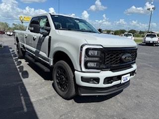 2025 Ford F-350 Lariat Super Duty