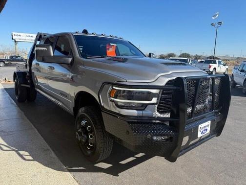 2024 RAM 3500 Laramie