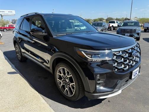 2025 Ford Explorer Platinum