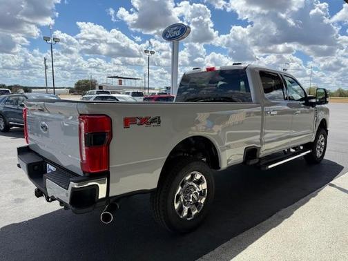 2026 Ford F-350 Lariat Super Duty