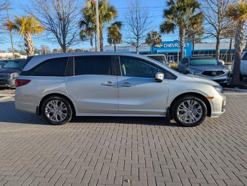 2025 Honda Odyssey 