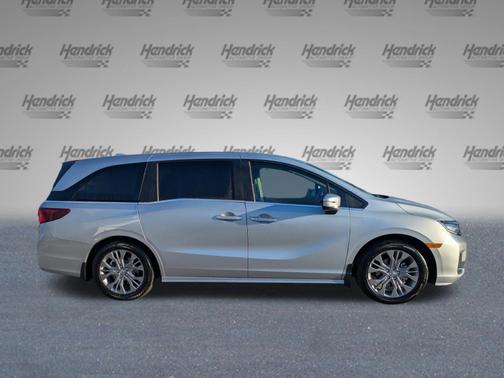 2025 Honda Odyssey 