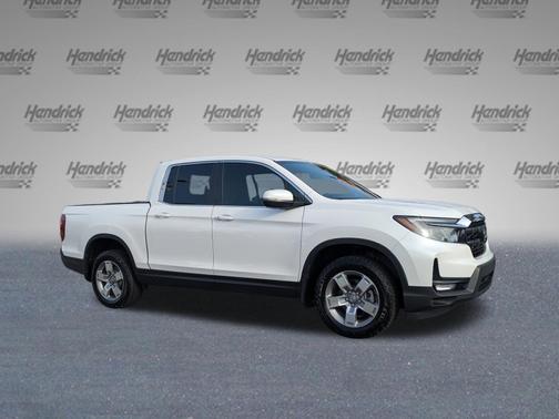 Platinum White Pearl 2025 Honda Ridgeline